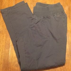 Liz Lange Maternity for Target Ankle Length Crops